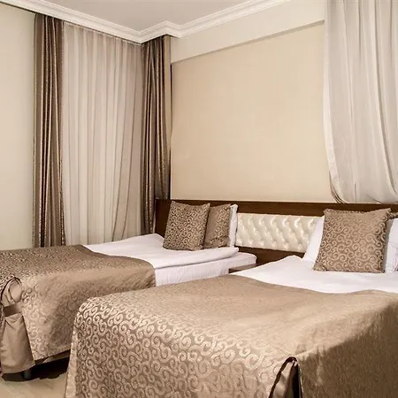 The Corner Park Otel 3*