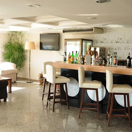 The Corner Park 3* Antalya