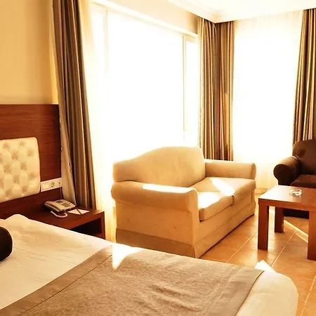 The Corner Park Otel 3*