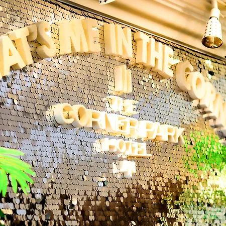 Otel The Corner Park 3*