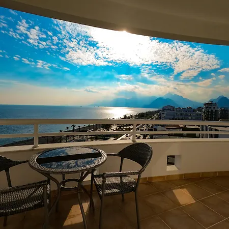 Otel The Corner Park Antalya