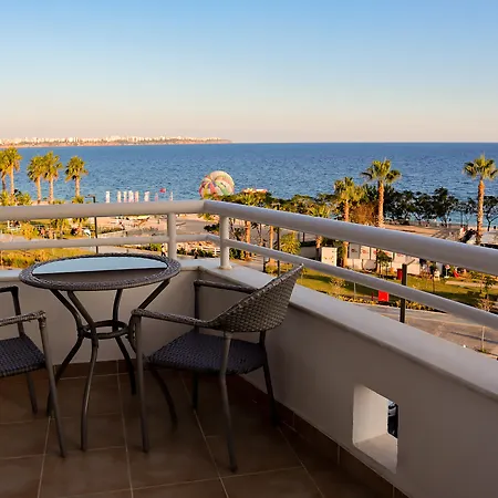 Otel The Corner Park Antalya