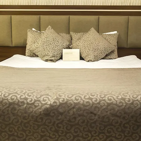 The Corner Park Otel 3*